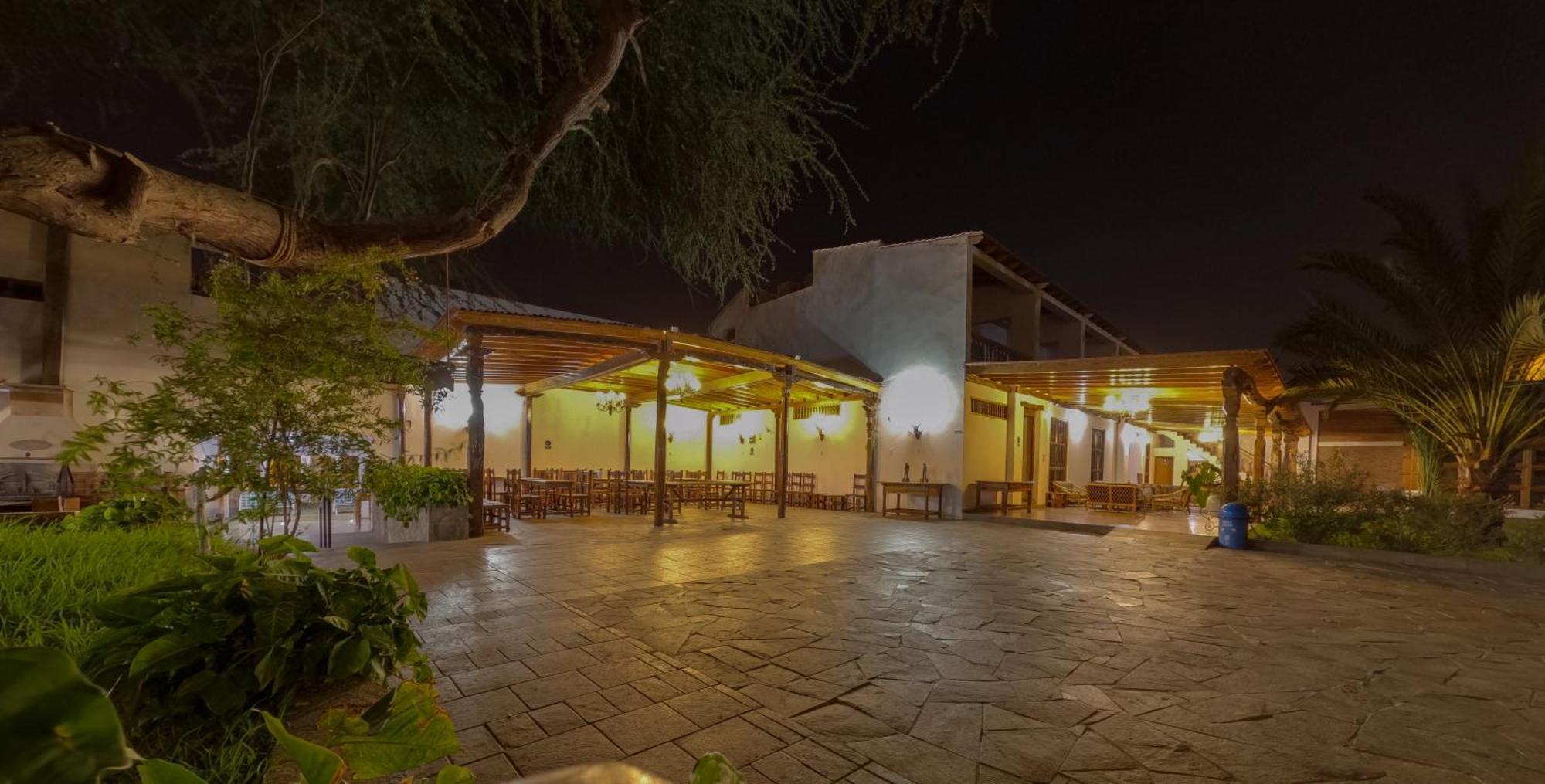 Hotel El Huarango Ica Exterior photo